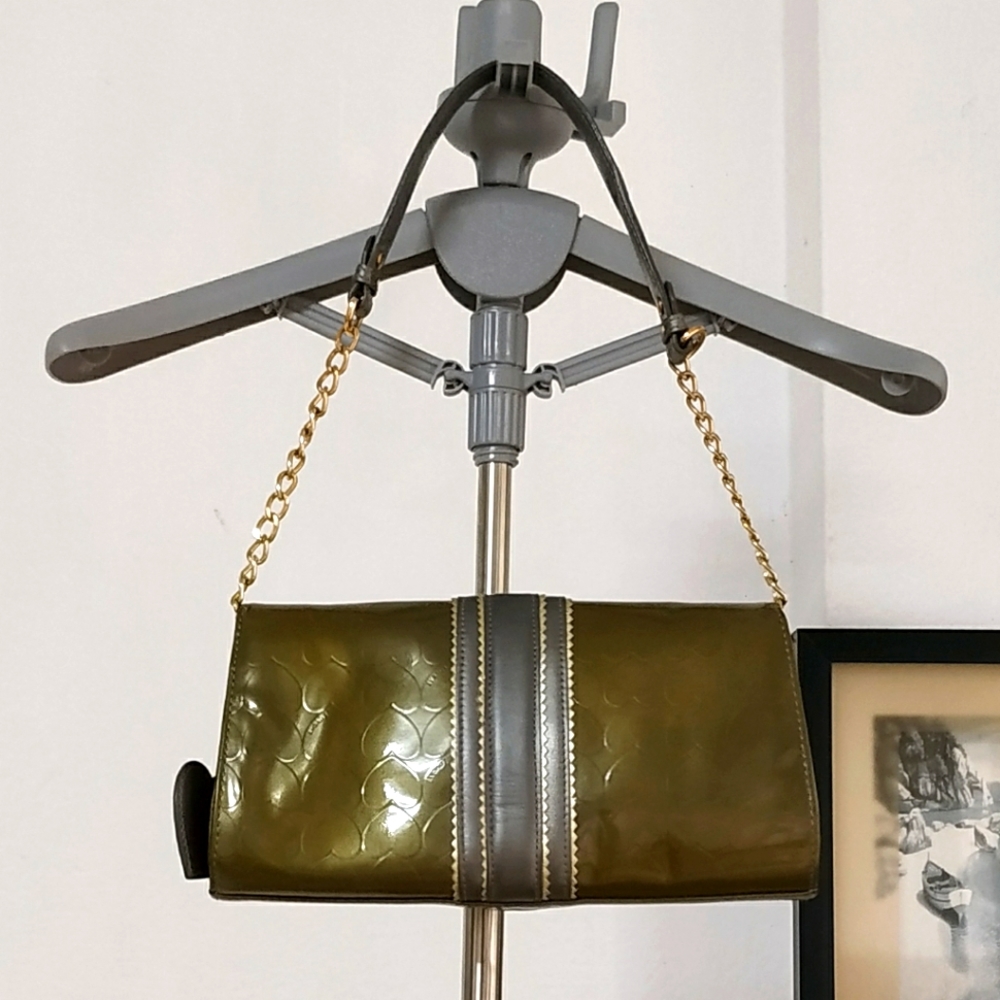 Lovcat Paris Olive green patent leather Shoulder bag - Picture 9 of 15